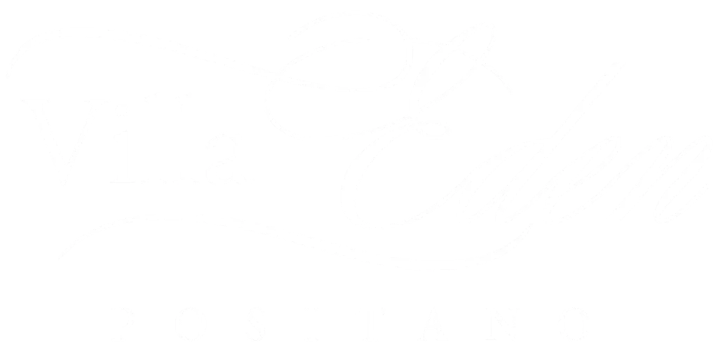 Immagine completamente bianca.